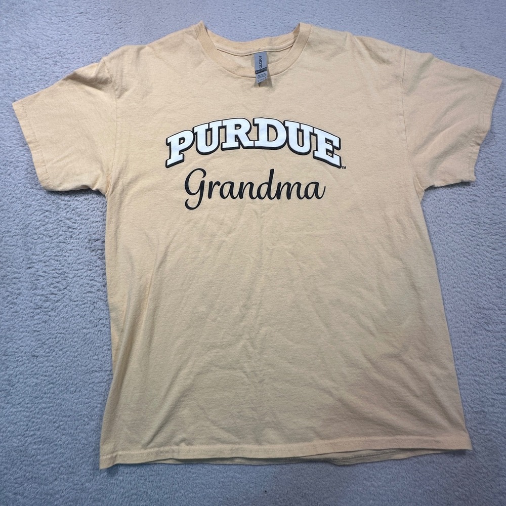 Gildan Purdue Grandma T-Shirt Women‎ Large Yellow Short Sleeve Graphic Tee NCAA